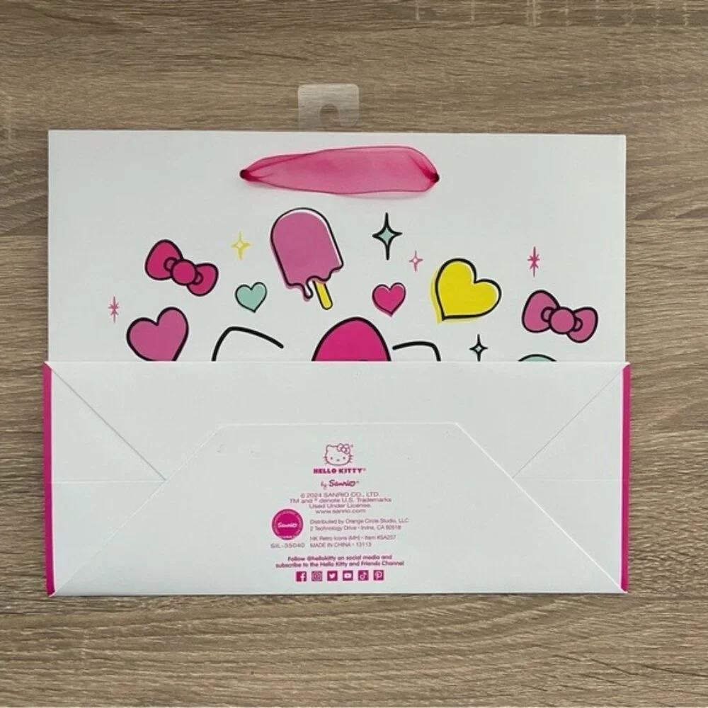 Hello Kitty White Hello Kitty Face Gift Bag NEW